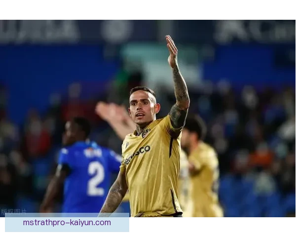 西班牙队以压倒性控球率再创佳绩，精彩表现备受关注