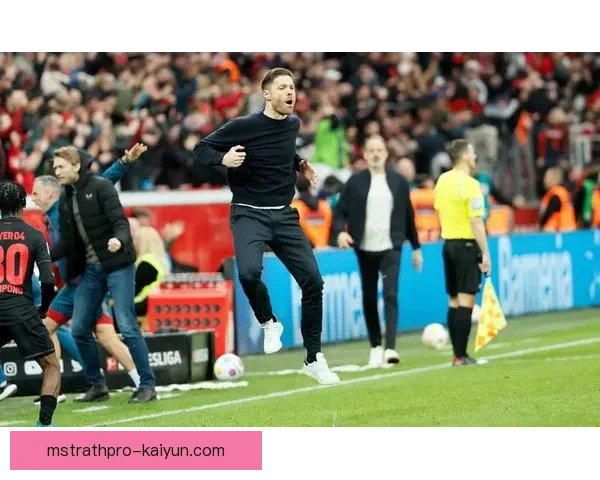 德布劳内赢得德甲赛季最佳奖项,表现稳健受到认可 德布劳内赢得德甲赛季最佳奖项,表现稳健受到认可